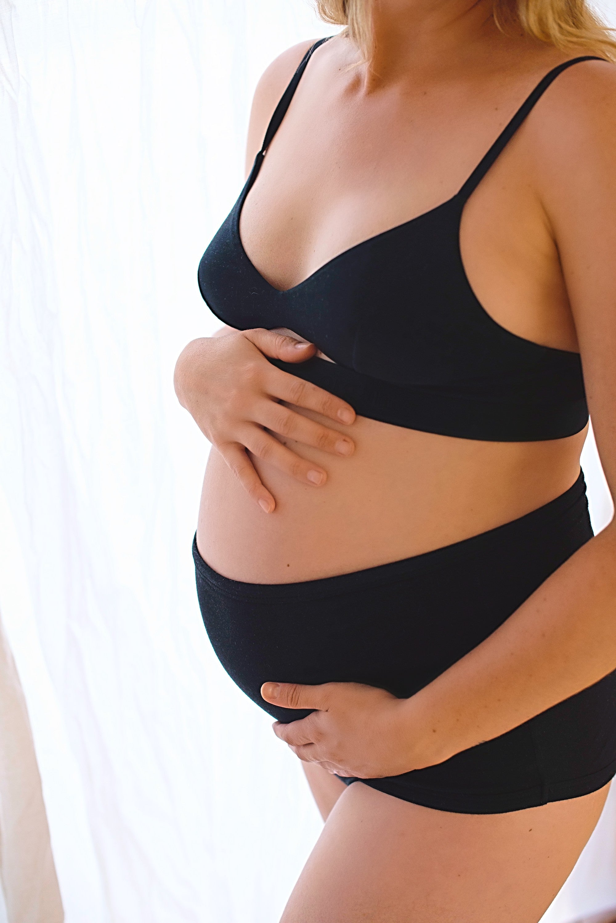 Pregnancy & Postpartum Highrise Undies in Midnight