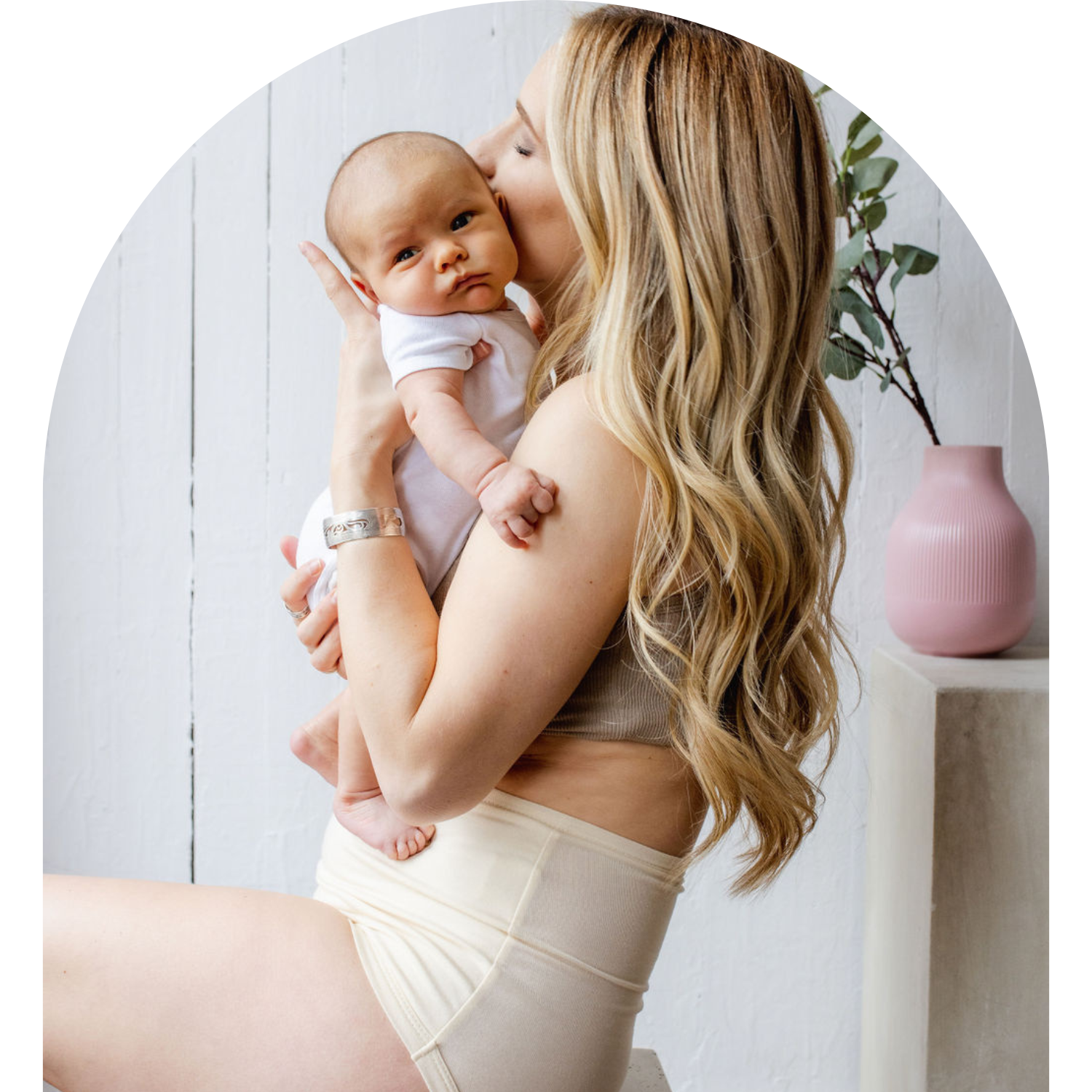 Momme | High-waisted sustainable postpartum undies in milk